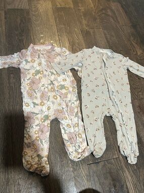 Milkberry Floral One-Piece Sleepwear Set Size 3-6 months and 6-9 months